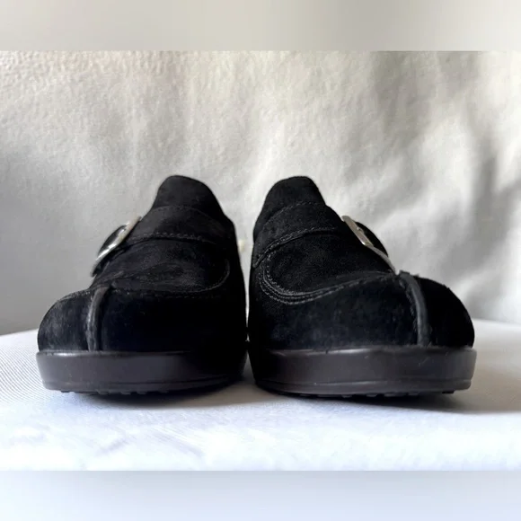 Ugg Size 7 Women’s Black Suede Shearling Heeled Clogs - Picture 3 of 16